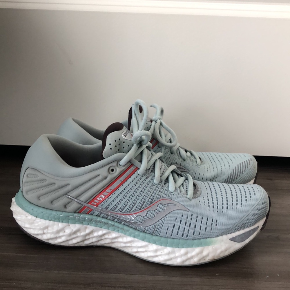 Saucony Triumph Running Shoes